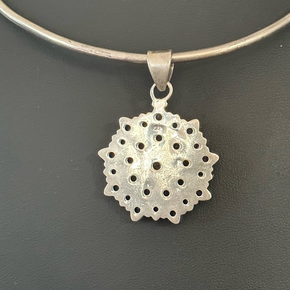 Amethyst flower statement 925 sterling silver pendant - Picture 6 of 9